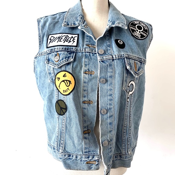 VINTAGE SLEEVELESS LEVIS JEAN JACKET - Picture 2 of 7